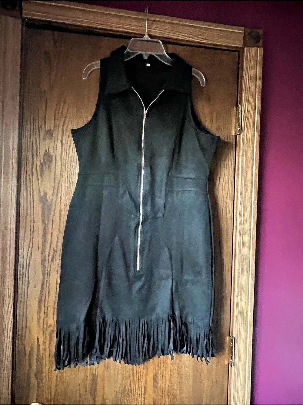 Black Fringe Zip Front Vest Size Medium C25
